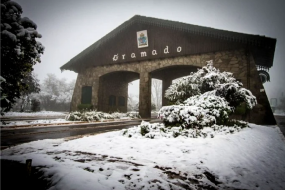 Gramado com neve